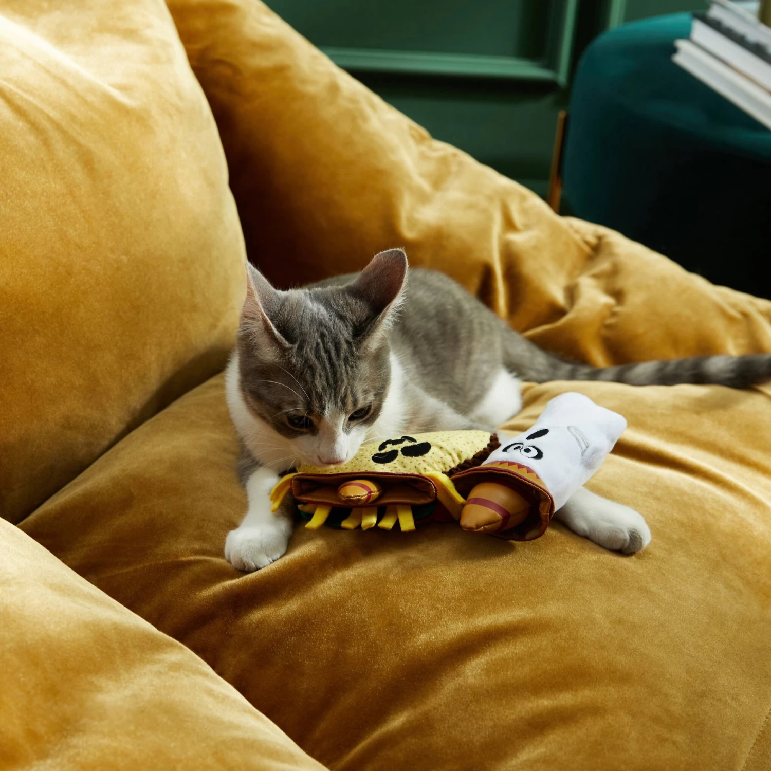 Frisco Halloween Fiesta Ghost & Taco Plush Cat Toy With Catnip, 2 Count - Image 3