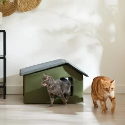 Frisco Extra Wide Indoor Unheated Cat House